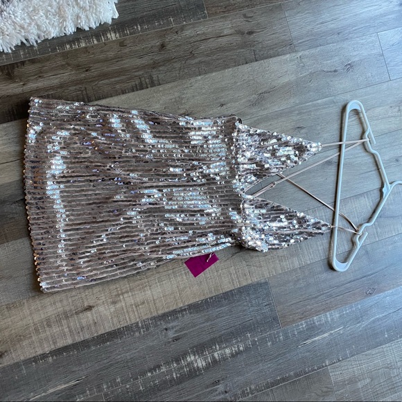 NWT gold sequin dress - Picture 4 of 7